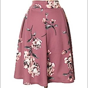 Haute Monde Floral Skirt 💕